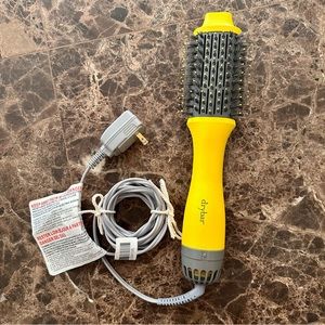 The Double Shot Oval Blow-Dryer Brush | drybar